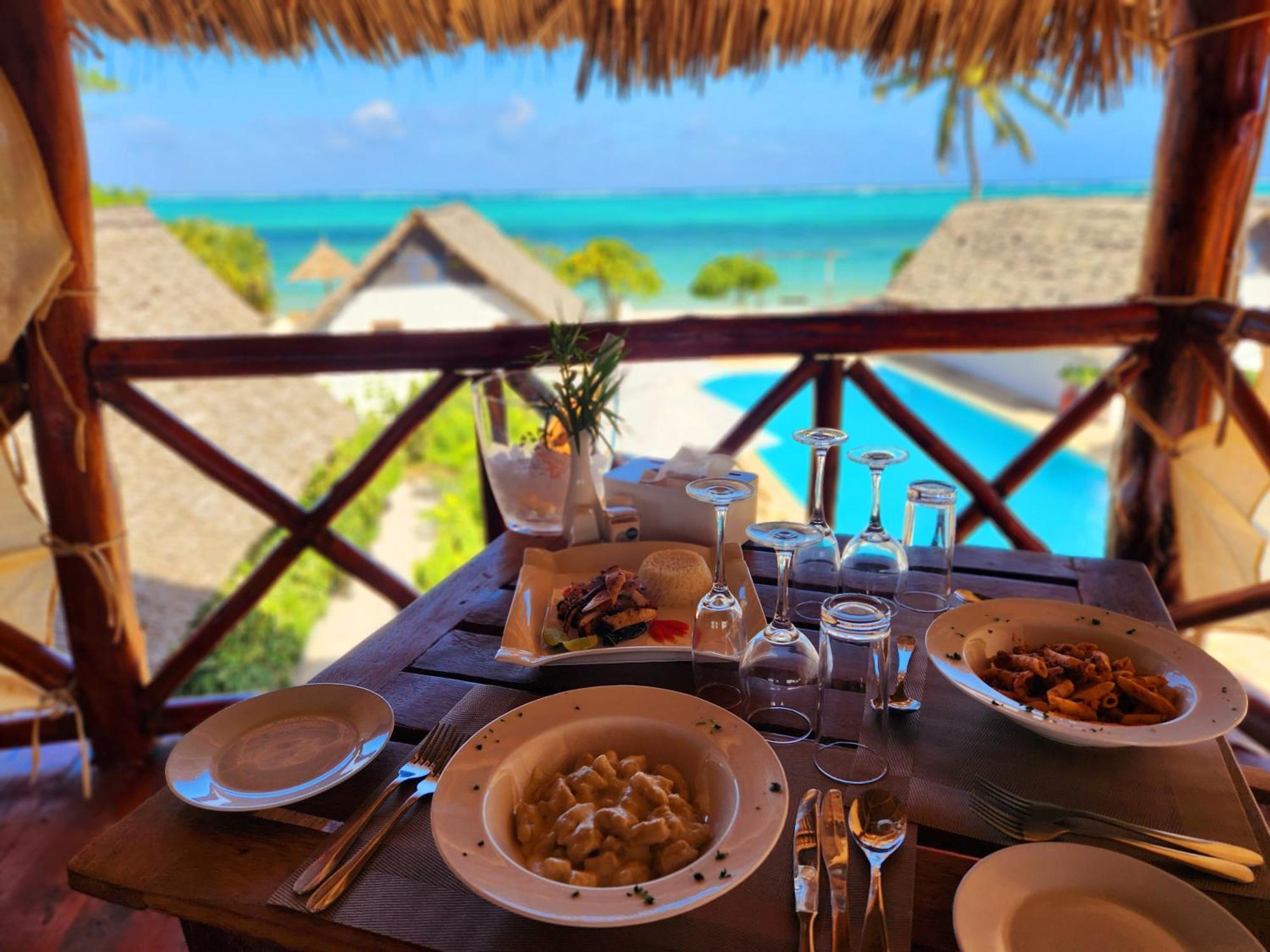 Almas Beach Boutique Hotel Makunduchi Экстерьер фото