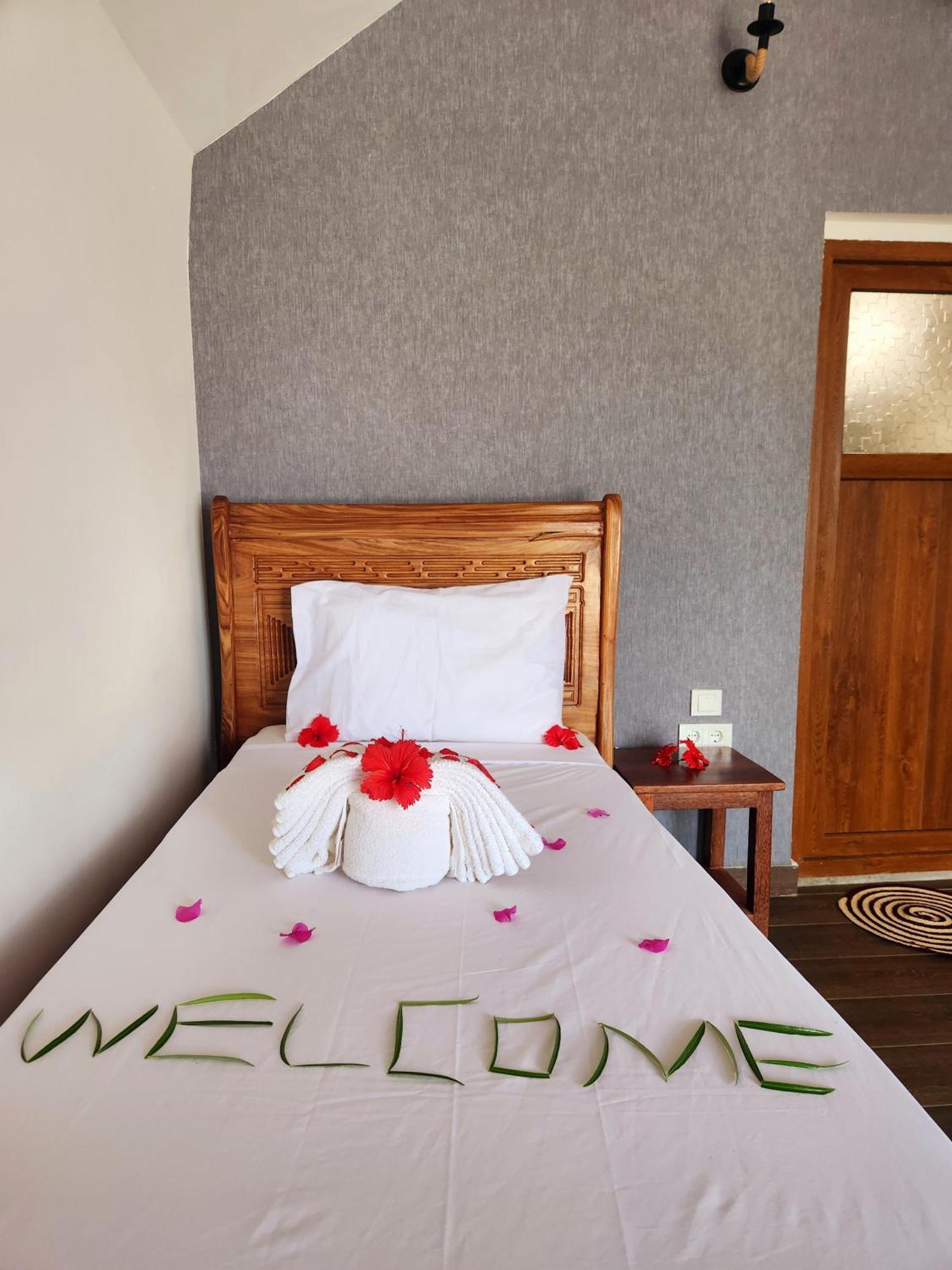 Almas Beach Boutique Hotel Makunduchi Экстерьер фото
