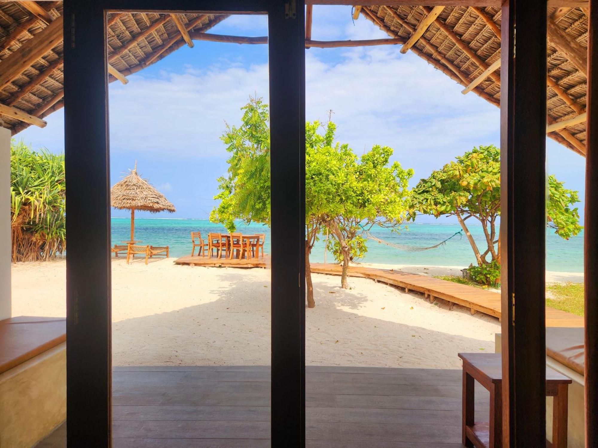 Almas Beach Boutique Hotel Makunduchi Экстерьер фото