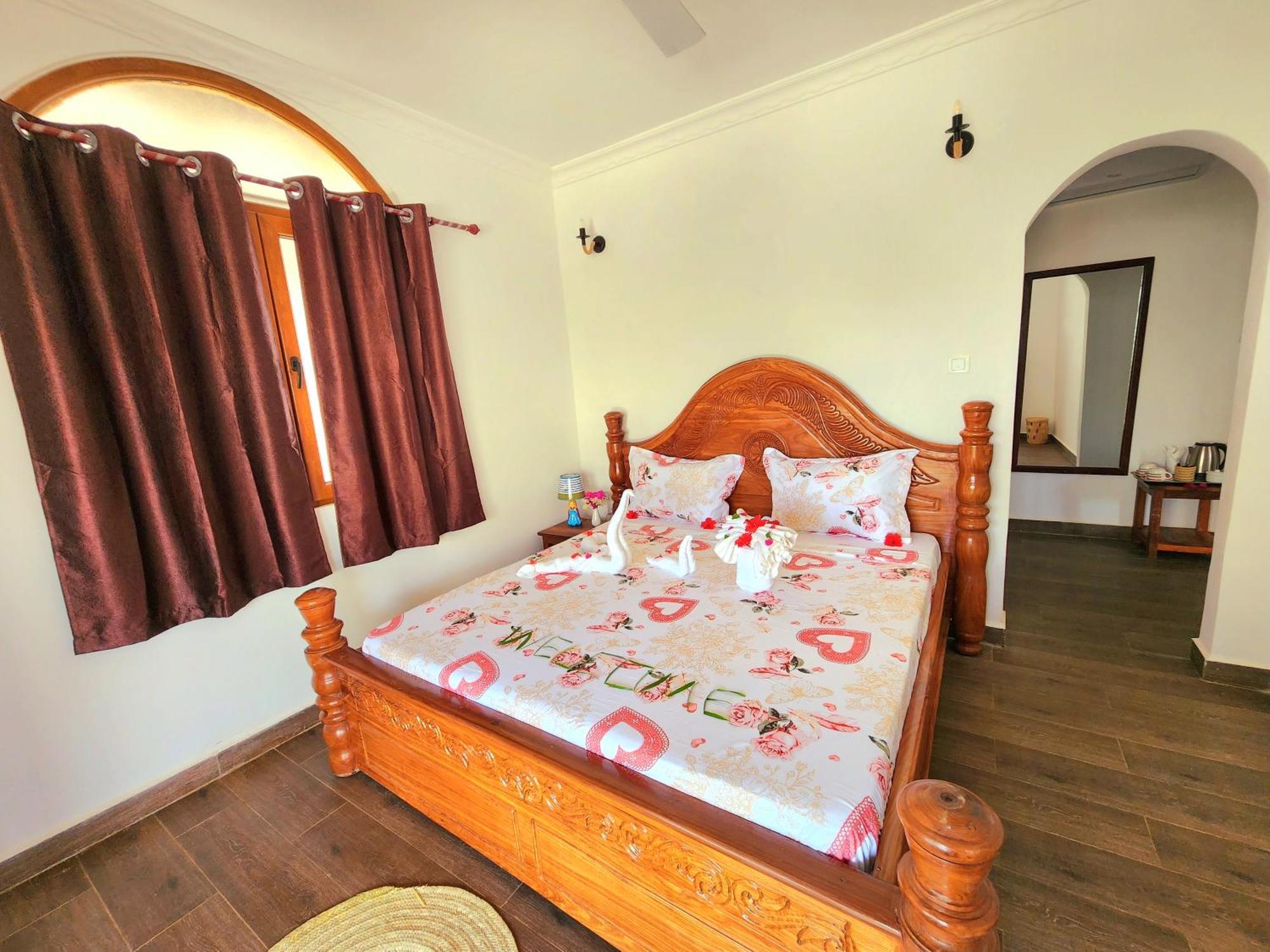Almas Beach Boutique Hotel Makunduchi Экстерьер фото