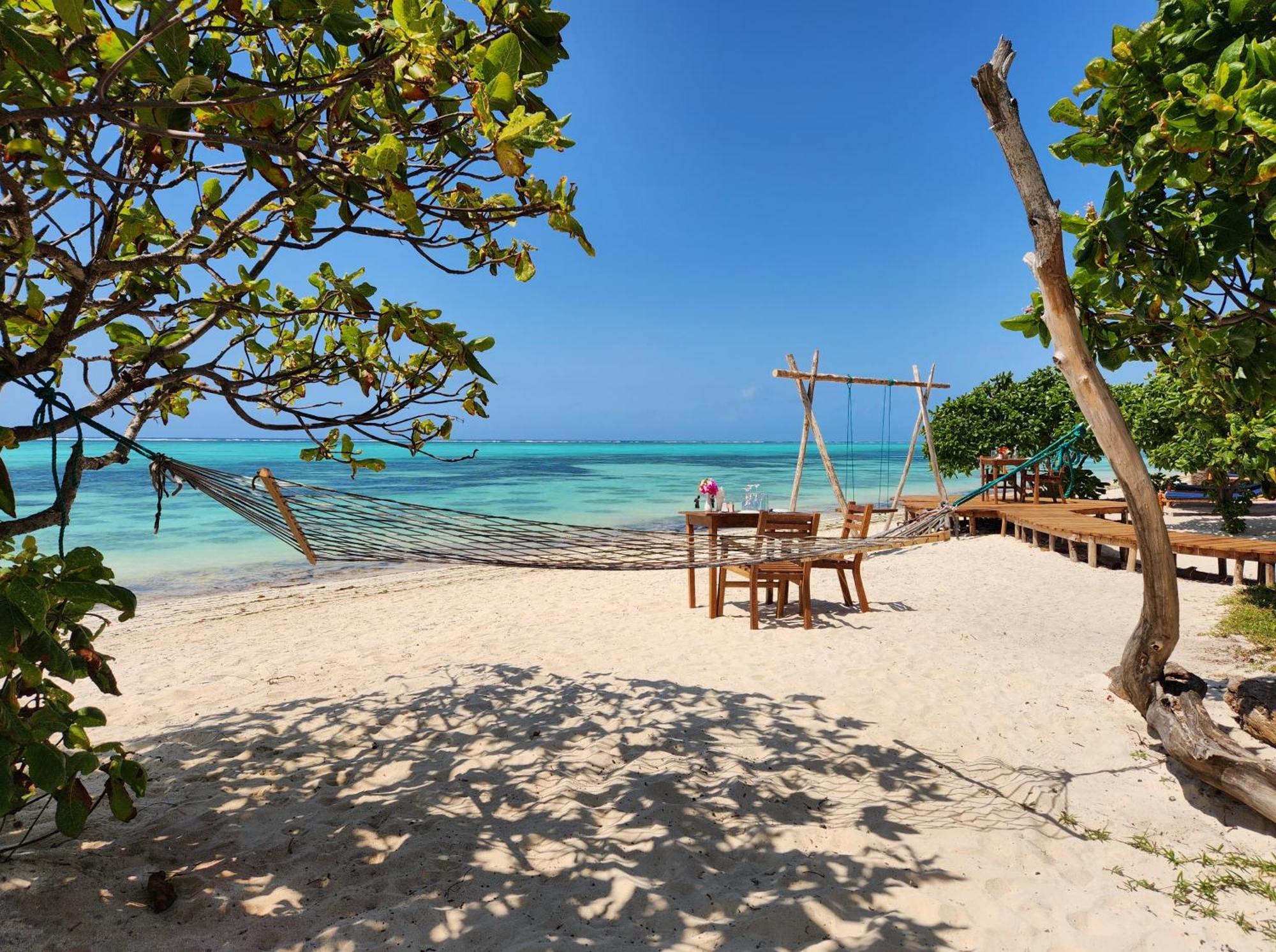 Almas Beach Boutique Hotel Makunduchi Экстерьер фото