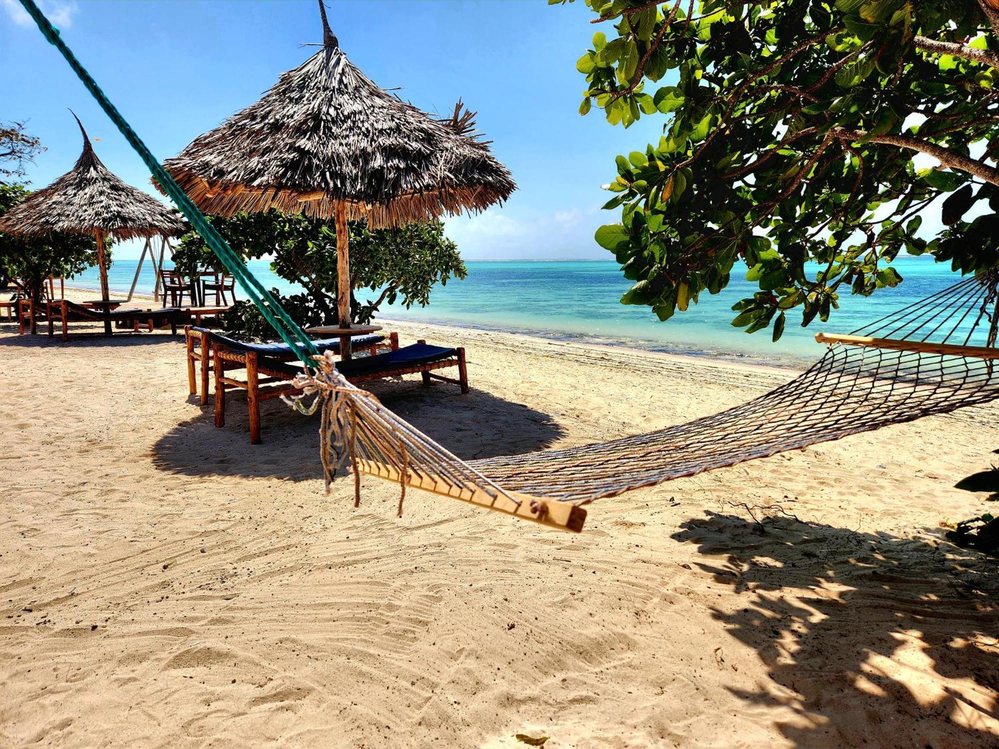 Almas Beach Boutique Hotel Makunduchi Экстерьер фото