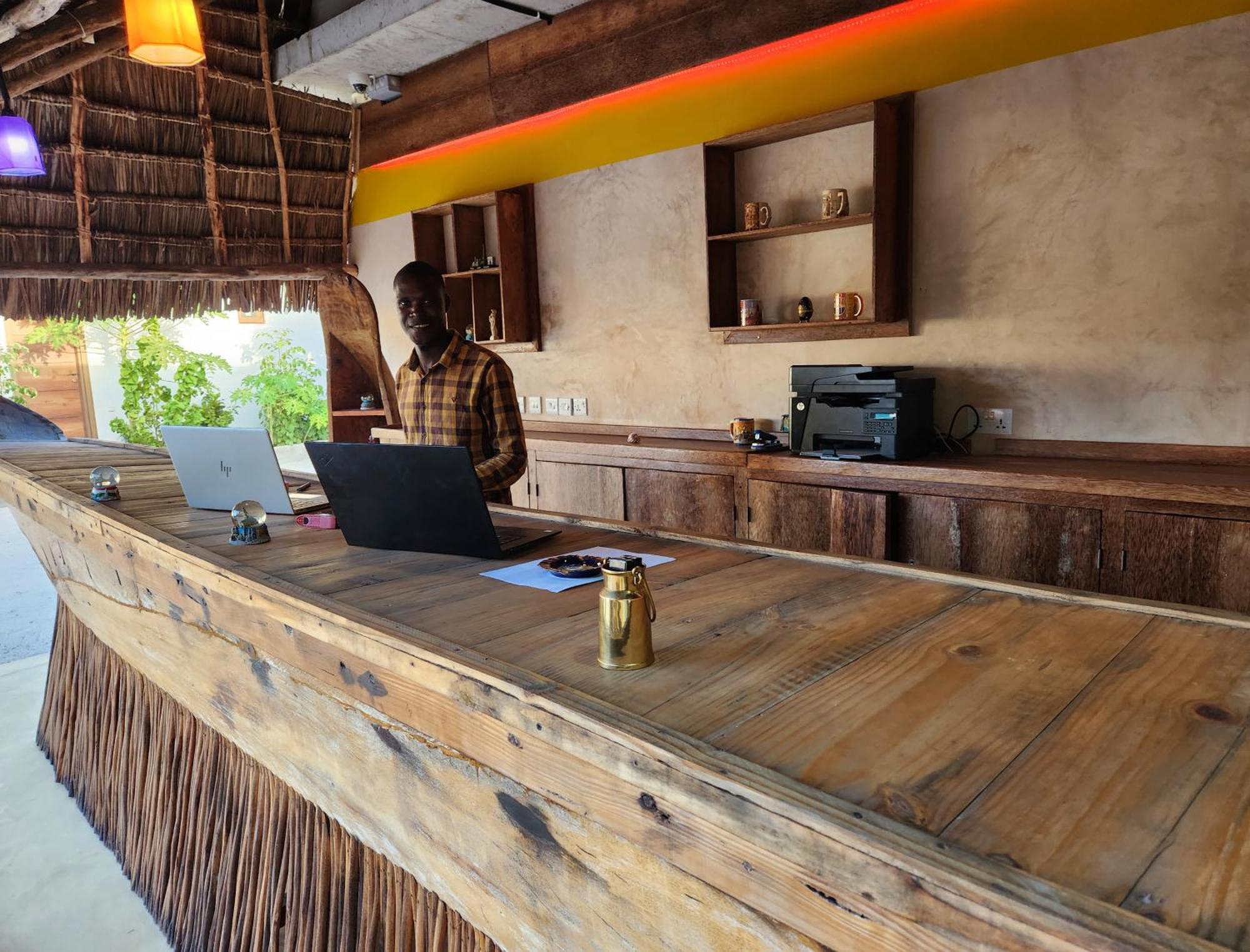 Almas Beach Boutique Hotel Makunduchi Экстерьер фото